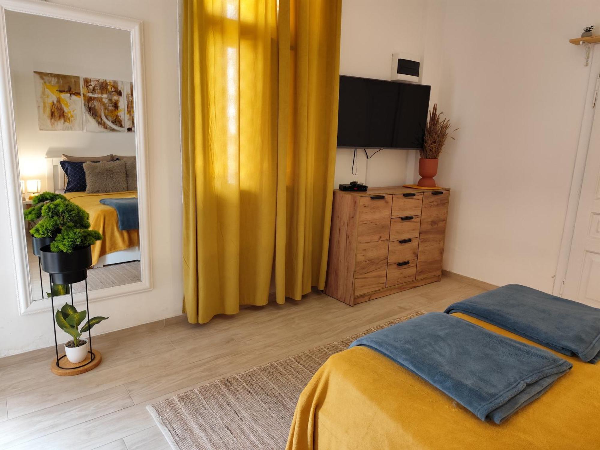 Grotta Apartment *